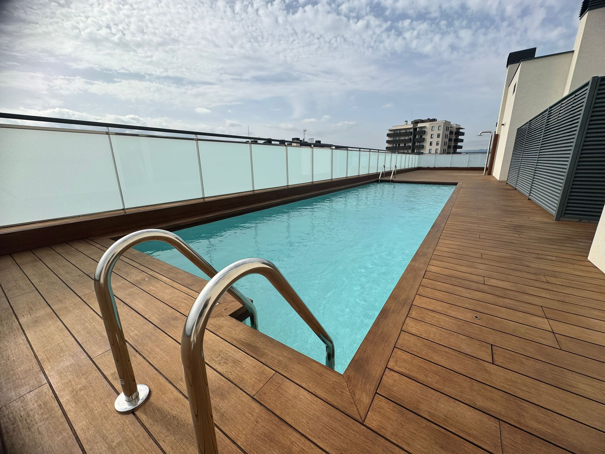 Swimming pool of Flat for sale in L'Hospitalet de Llobregat  with Heating, Swimming Pool and Balcony