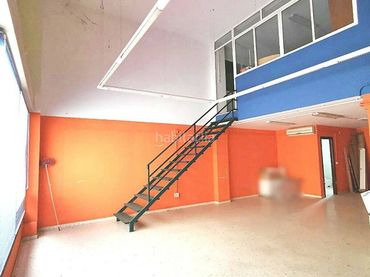 Local comercial en venda a Calle Somoza Rivera 5