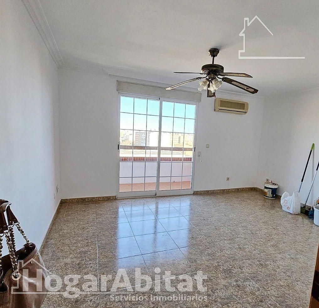 Sala d'estar de Àtic en venda en  Valencia Capital amb Aire condicionat, Terrassa i Balcó