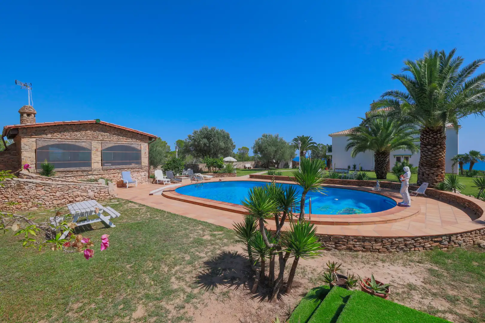 Swimming pool of Houses for sale in El Vendrell  with Private garden, Terrace and Swimming Pool