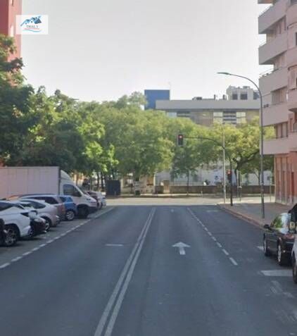 Vista exterior de Piso en venta en  Sevilla Capital con Terraza y Balcón