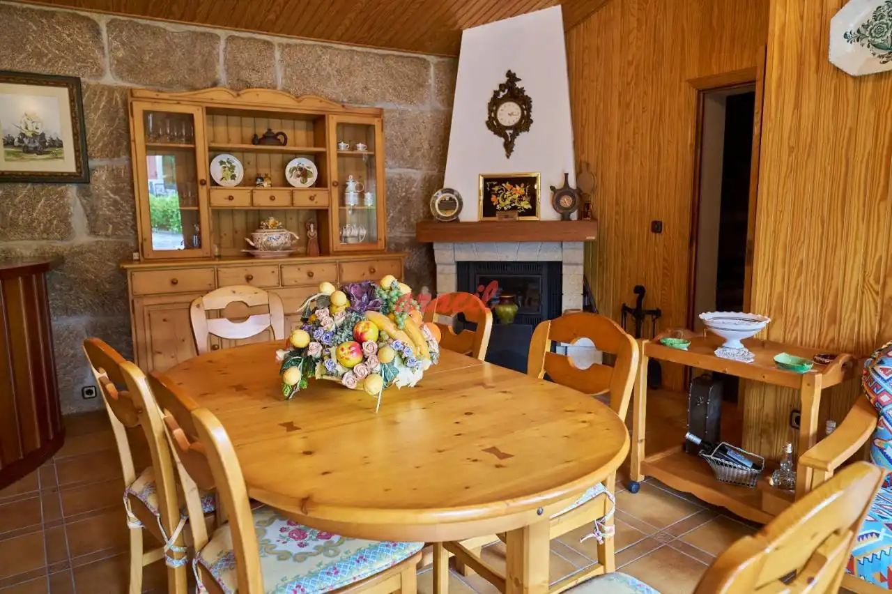 Dining room of Houses for sale in Ourense Capital   with Heating, Private garden and Terrace