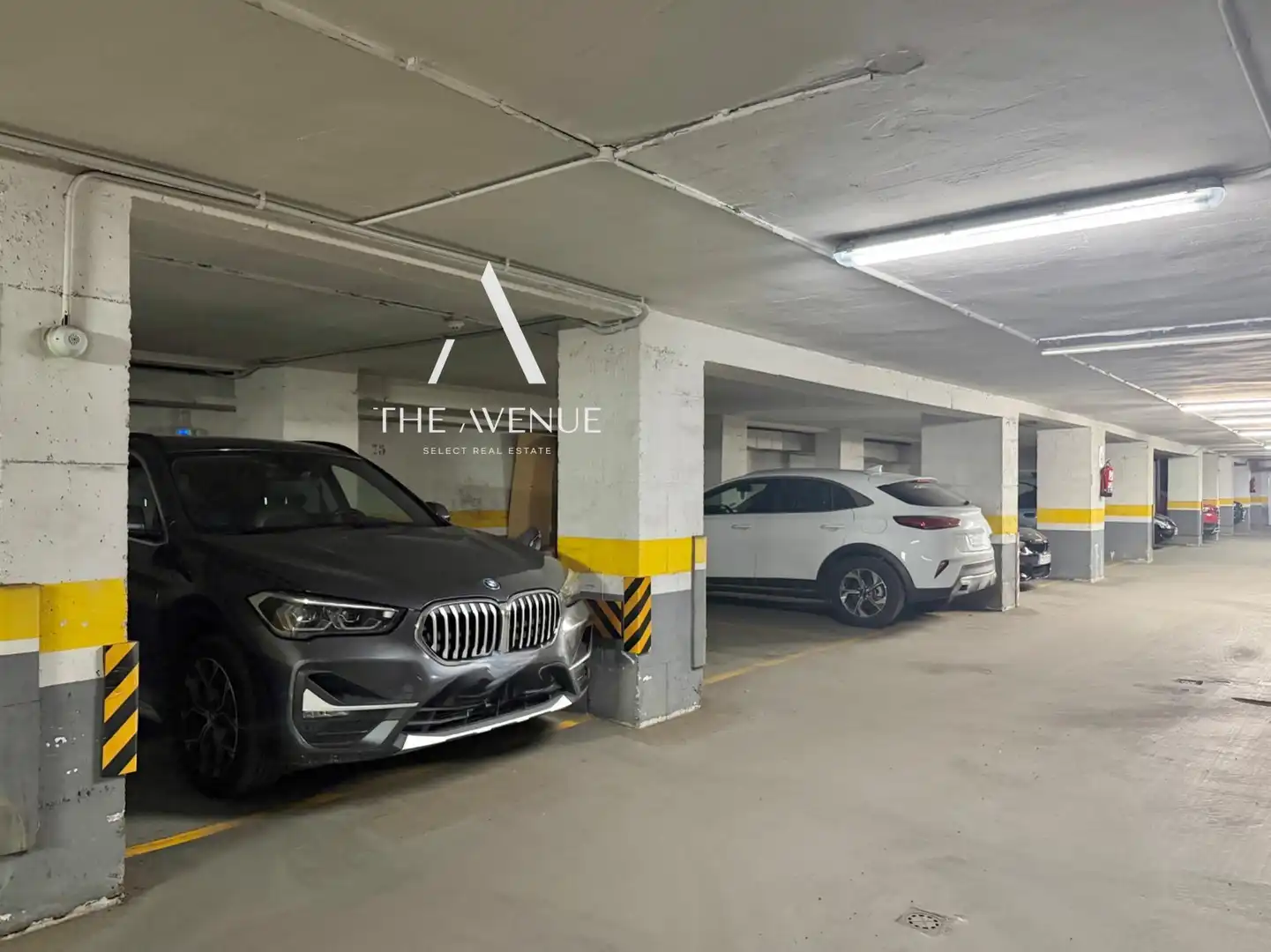 Parking of Flat for sale in Madrid  with Air Conditioner, Heating and Parquet flooring
