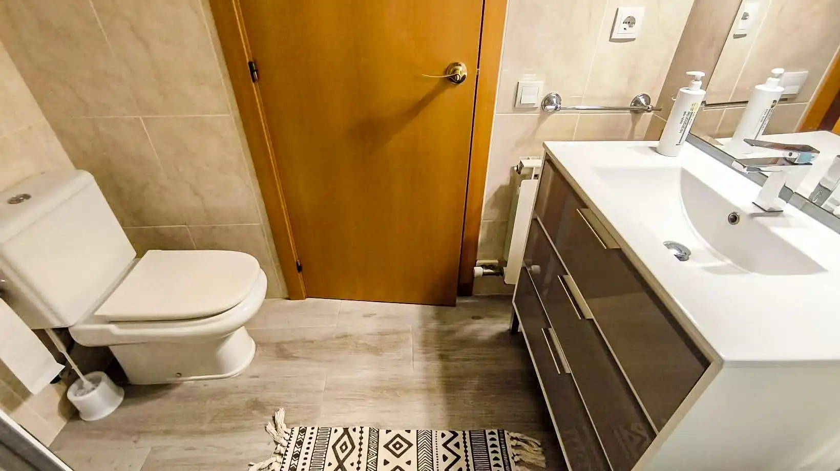 Bany de Pis en venda en Reus amb Aire condicionat, Calefacció i Terrassa