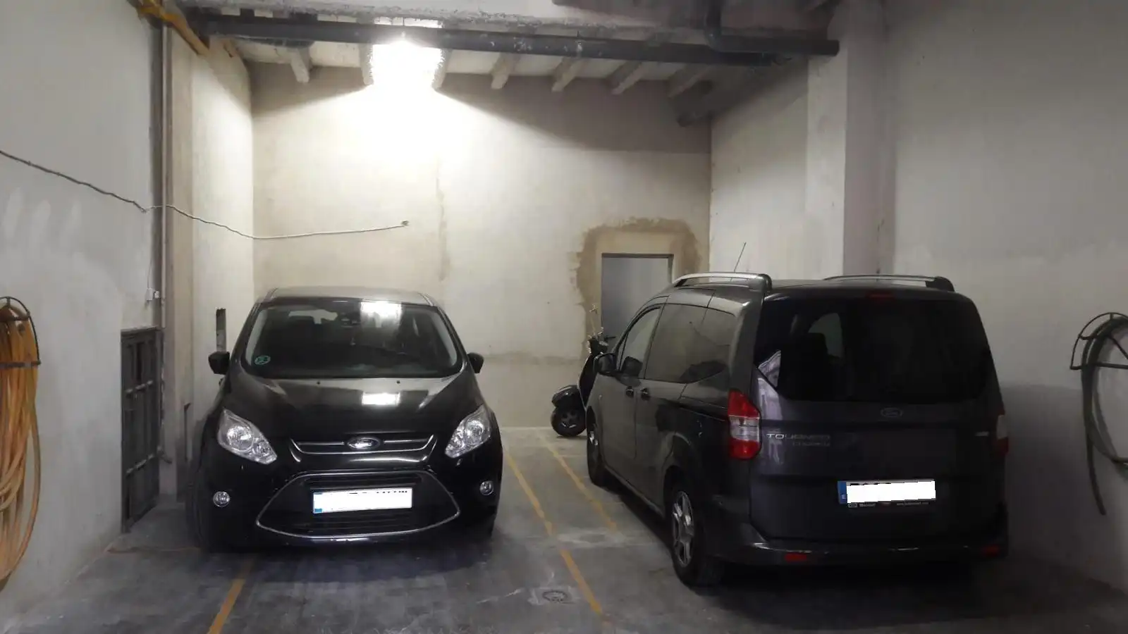 Parking of Commercial properties for rent in Valencia
