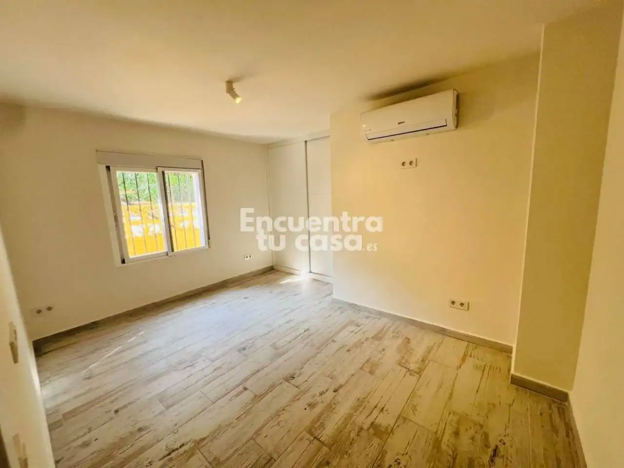 Casa o chalet de alquiler en L'Alfàs del Pi con Aire acondicionado, Calefacción y Jardín privado