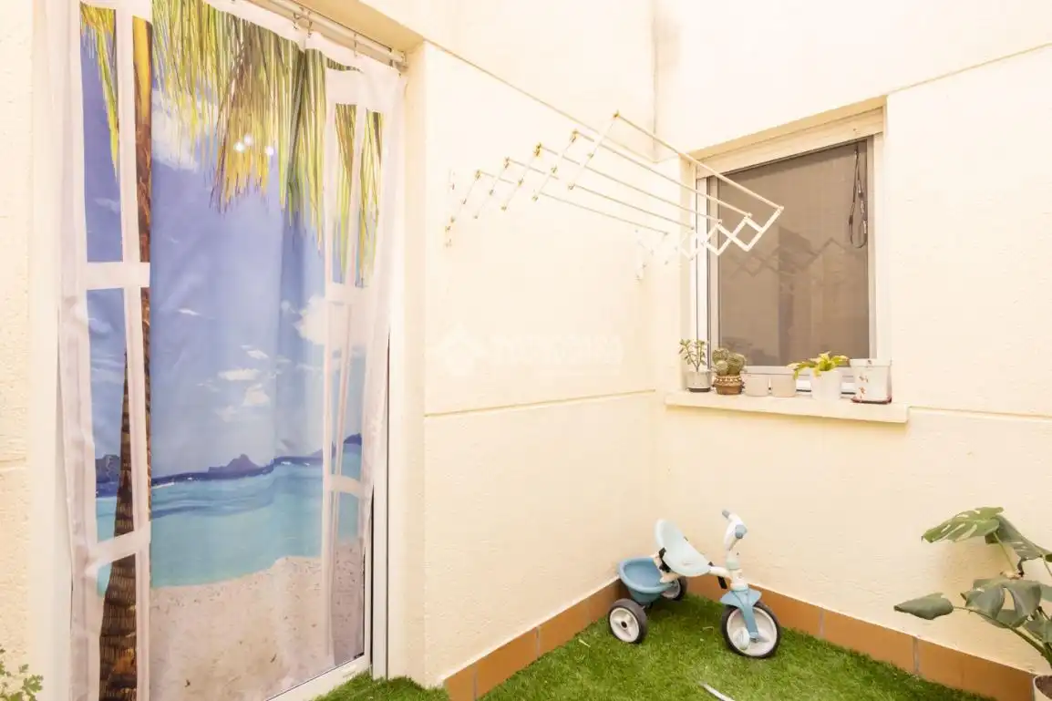 Habitación de Piso en venta en Castellanos de Moriscos con Calefacción, Terraza y Trastero