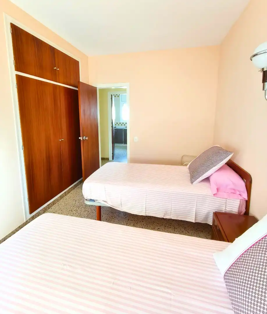 Habitación de Casa o chalet en venta en Cubelles con Calefacción, Jardín privado y Terraza