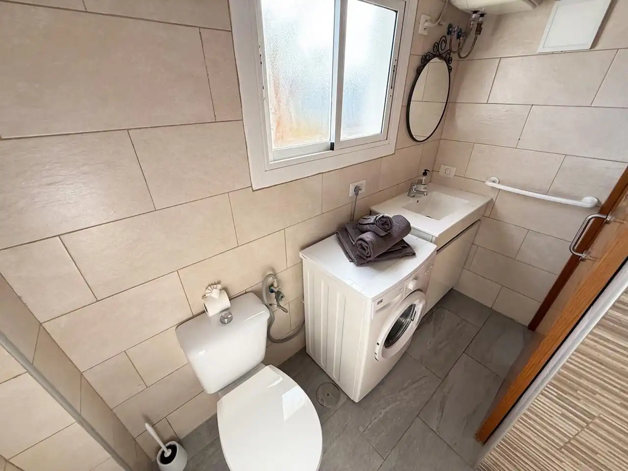 Bany de Apartament en venda en San Bartolomé de Tirajana amb Terrassa, Moblat i Piscina comunitària