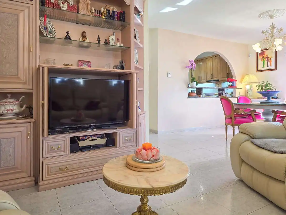 Sala d'estar de Casa o xalet en venda en Empuriabrava amb Calefacció i Jardí privat