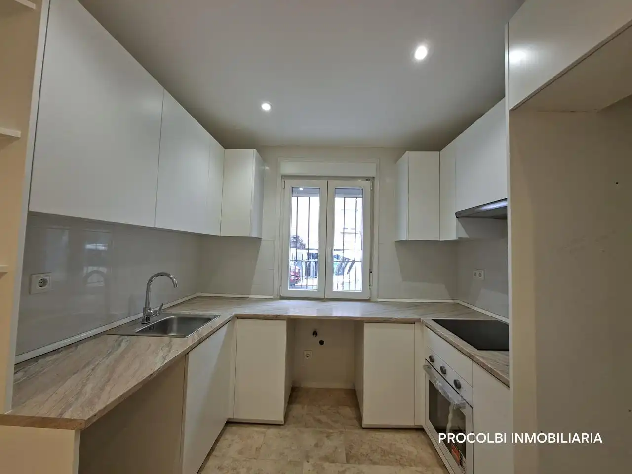 Kitchen of Ground floor for sale in Madrid  with Air Conditioner and Heating