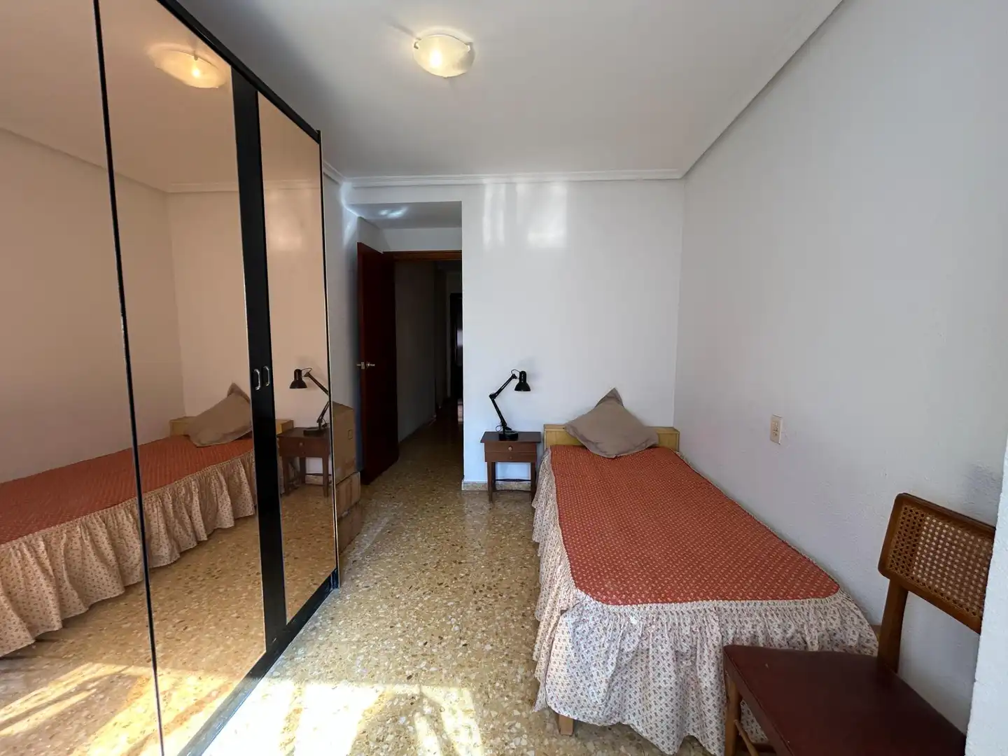 Habitación de Piso en venta en Castellón de la Plana / Castelló de la Plana con Balcón