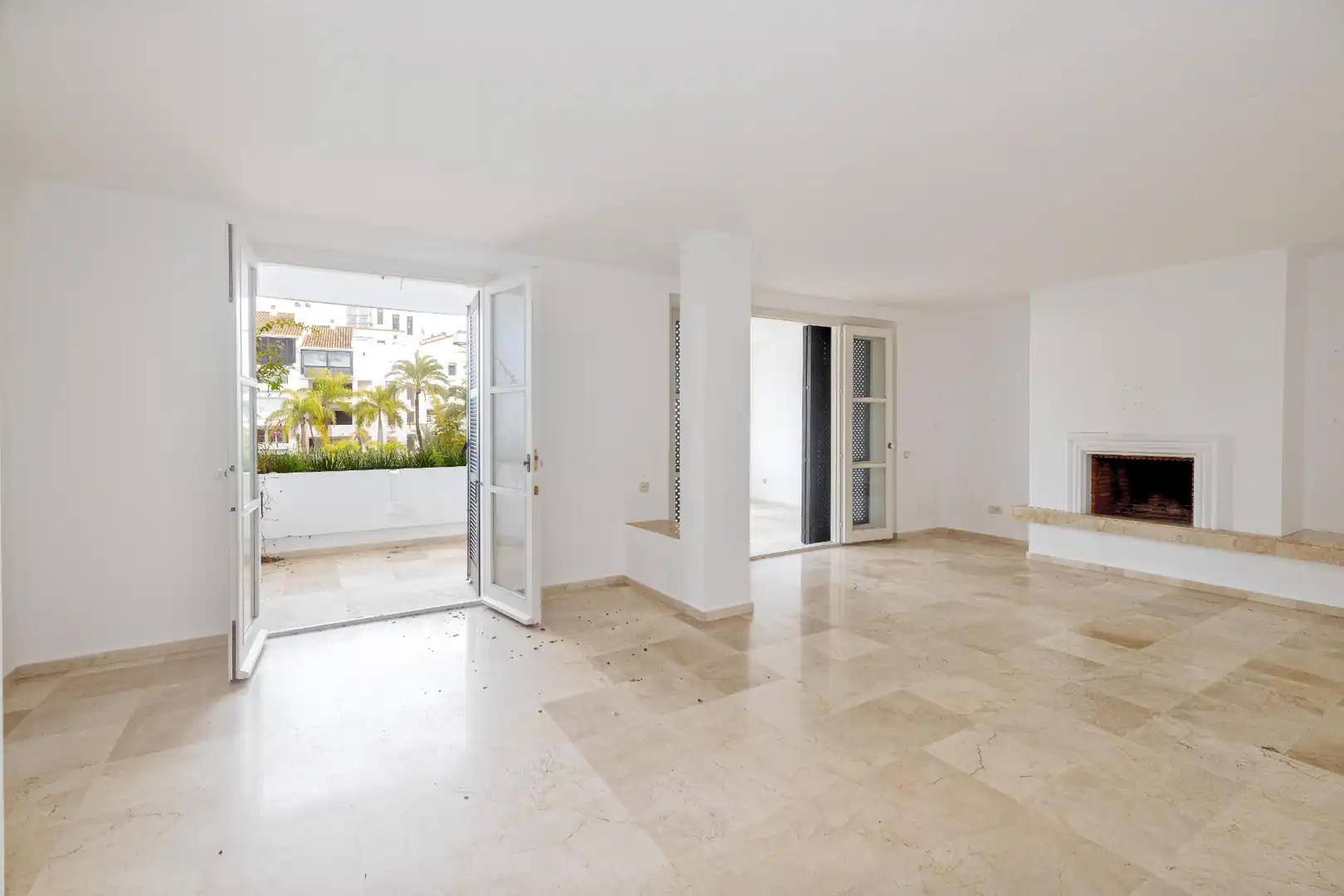 Piso en venta en Marbella con Terraza, Trastero y Balcón