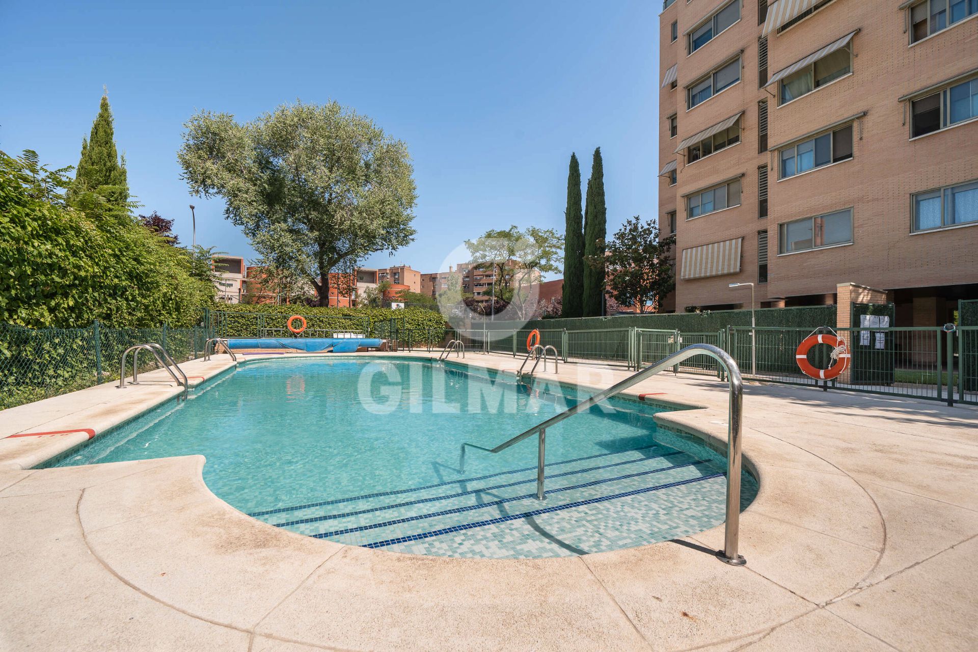 Piscina de Pis en venda en  Madrid Capital amb Calefacció, Jardí privat i Traster
