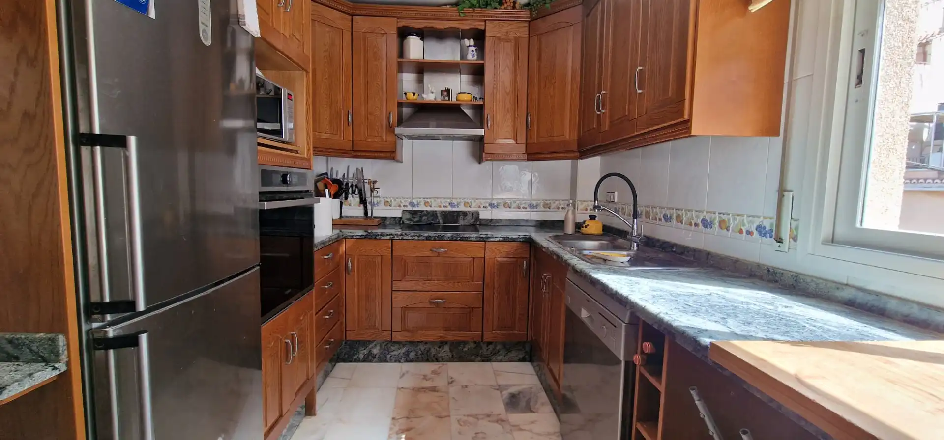 Kitchen of Duplexes for sale in Maracena  with Air Conditioner, Terrace and Oven