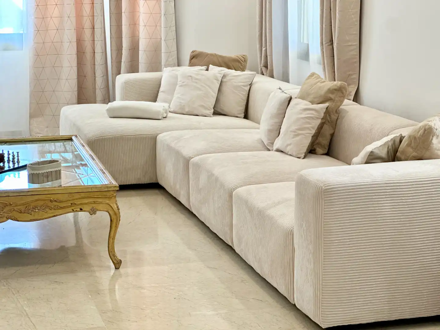 Living room of Houses for rent in Marbella  with Air Conditioner, Heating and Private garden