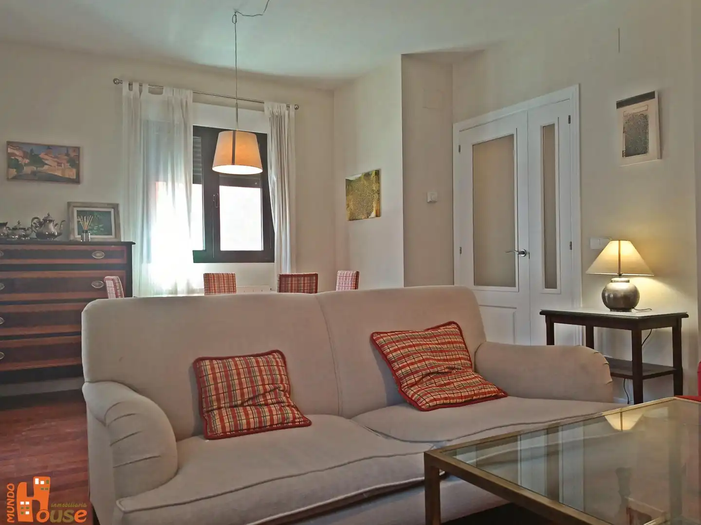 Sala de estar de Casa adosada en venta en Real Sitio de San Ildefonso con Calefacción y Amueblado