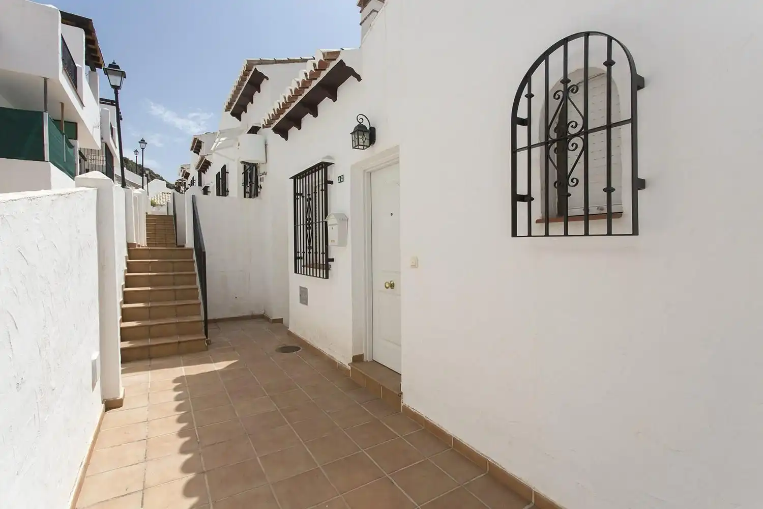 Dúplex en venta en Lentegí con Aire acondicionado, Terraza y Amueblado