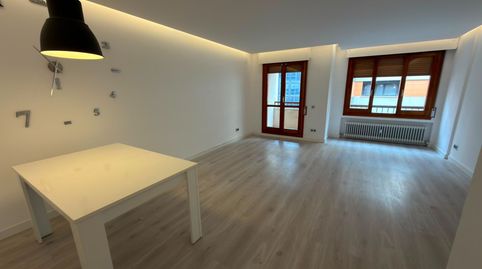 Foto 4 de Piso de alquiler en Centro, Cuenca Capital