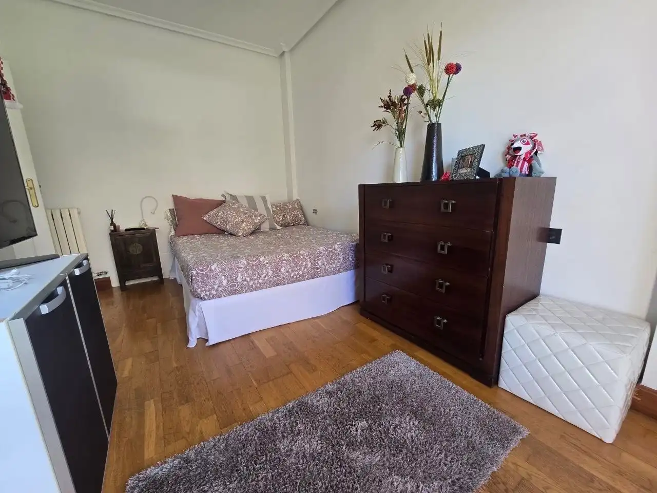 Habitación de Casa o chalet en venta en  Logroño con Calefacción, Jardín privado y Terraza