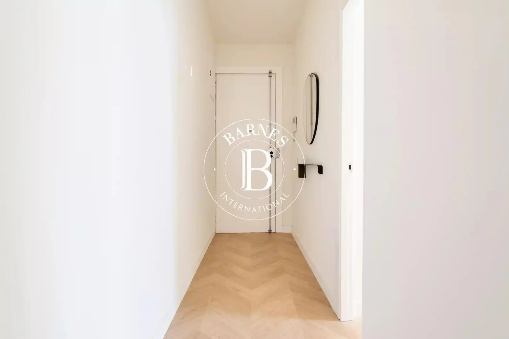 Flat for rent in Madrid  with Air Conditioner, Heating and Furnished