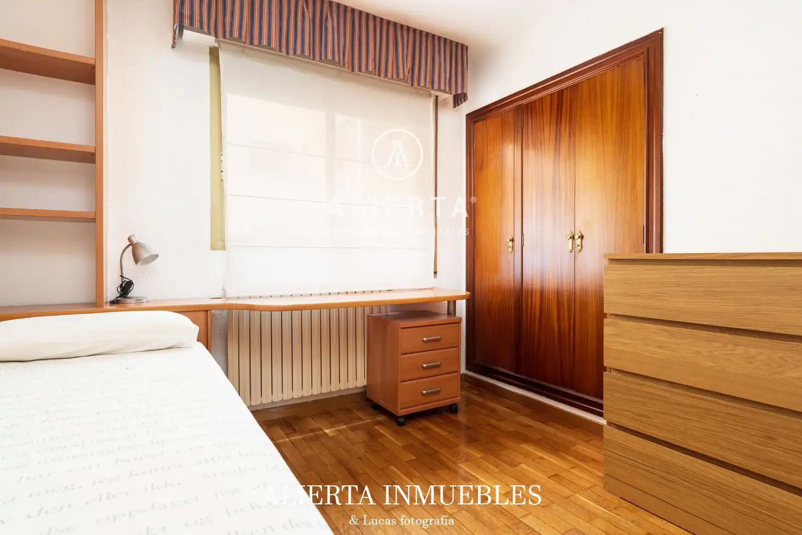 Habitación de Piso en venta en Zaragoza con Aire acondicionado, Calefacción y Terraza