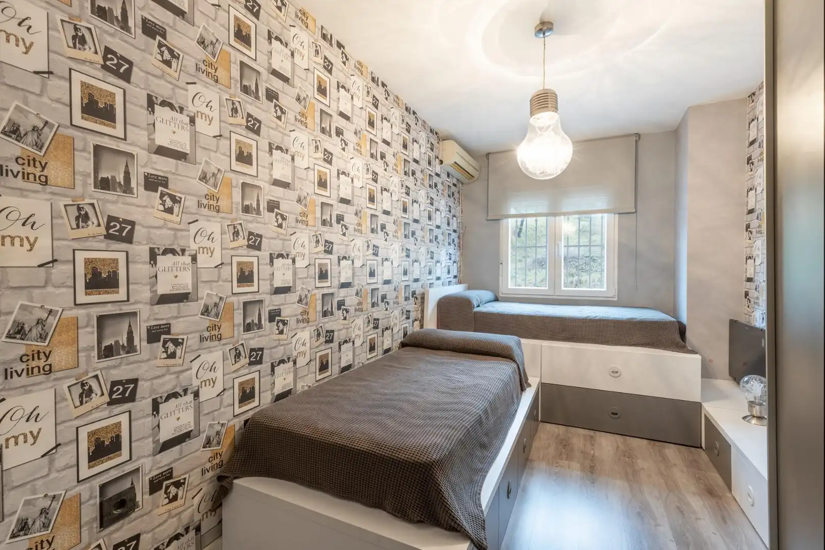 Habitación de Casa adosada en venta en Güevéjar con Calefacción, Amueblado y Balcón
