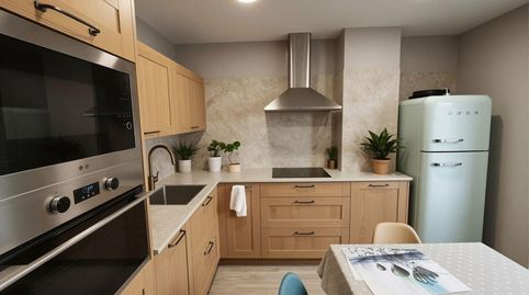 Foto 2 de Piso en venta en Calle Obispo Ballester, El Anglo, Vitoria - Gasteiz