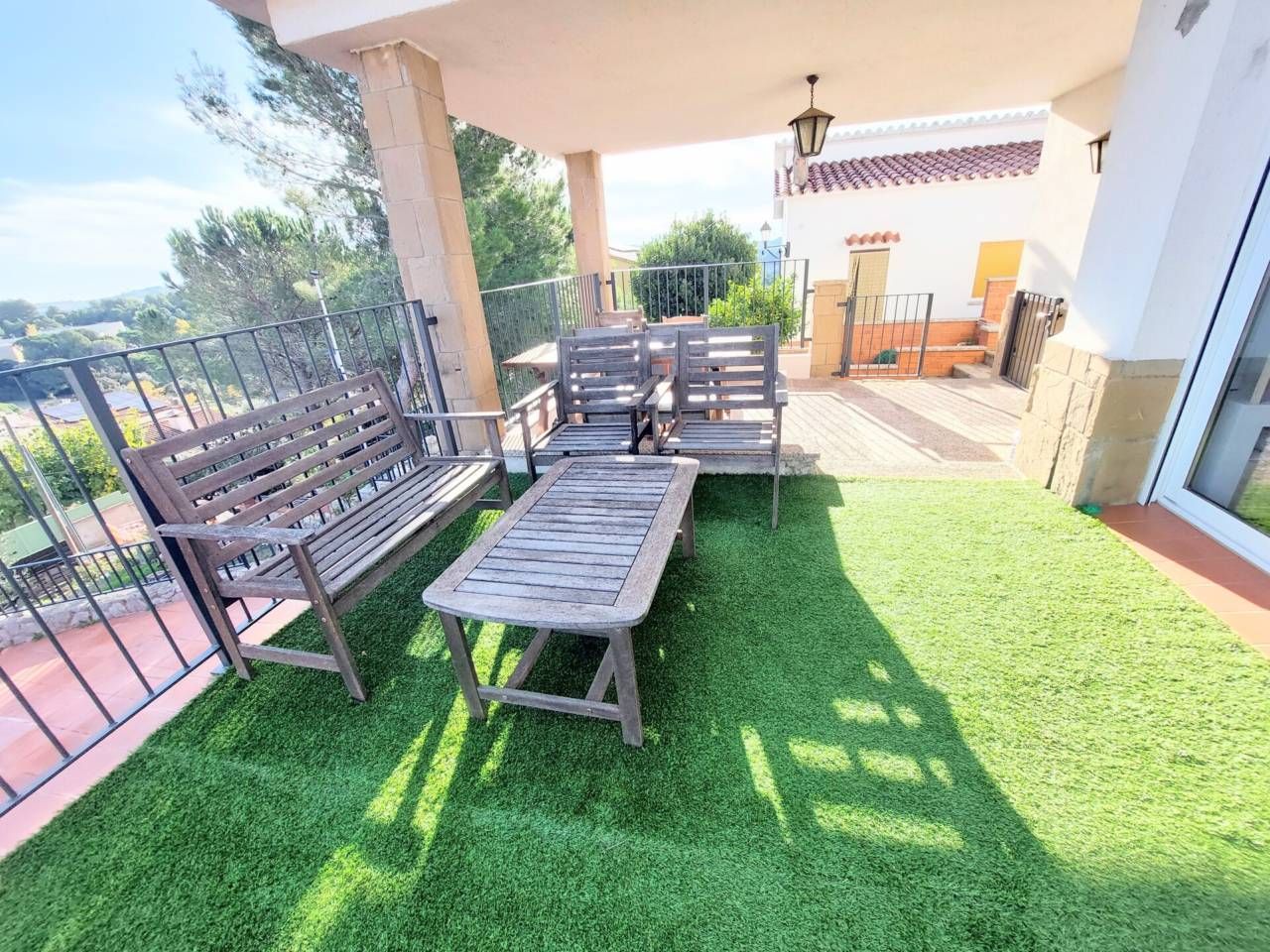 Terrassa de Casa o xalet en venda en Viladecavalls amb Aire condicionat, Calefacció i Jardí privat