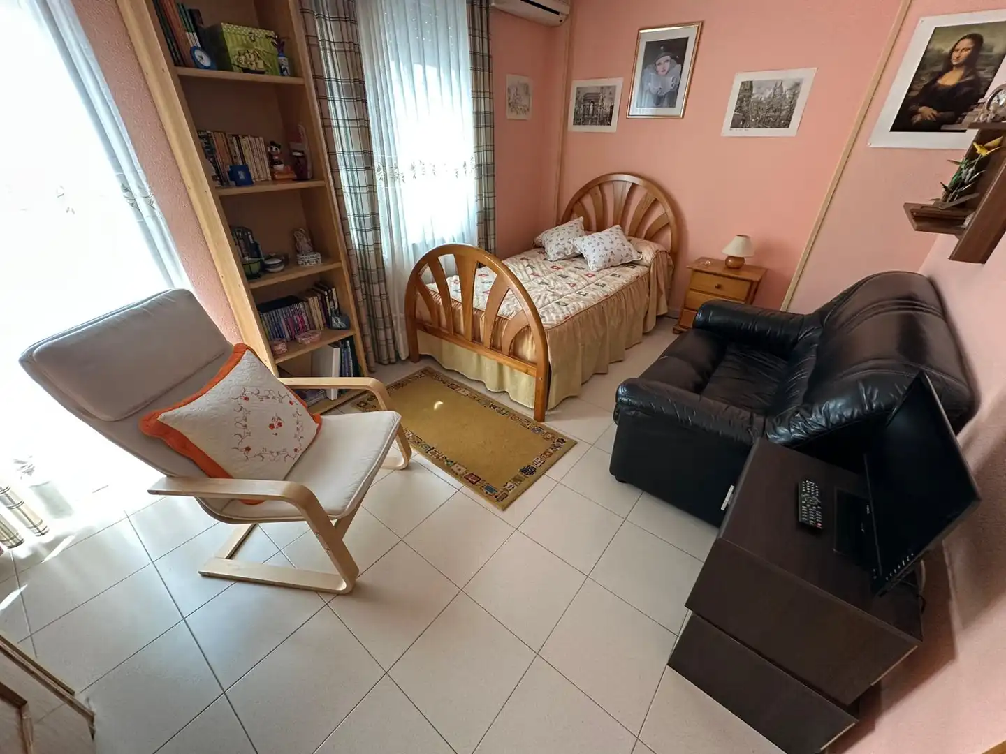 Dormitori de Casa adosada en venda en Parla amb Aire condicionat, Calefacció i Jardí privat