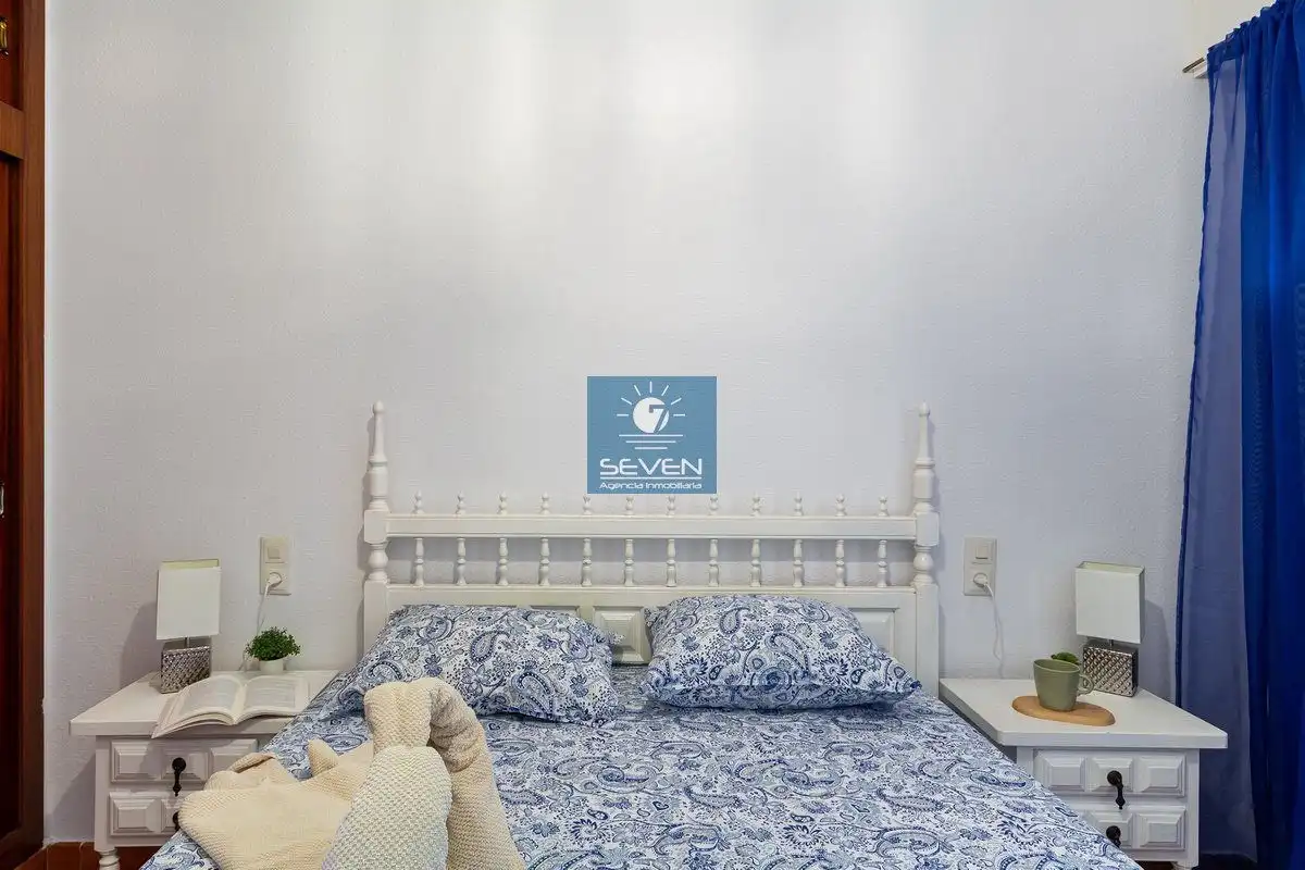 Dormitori de Apartament de lloguer en Almuñécar amb Aire condicionat, Calefacció i Terrassa