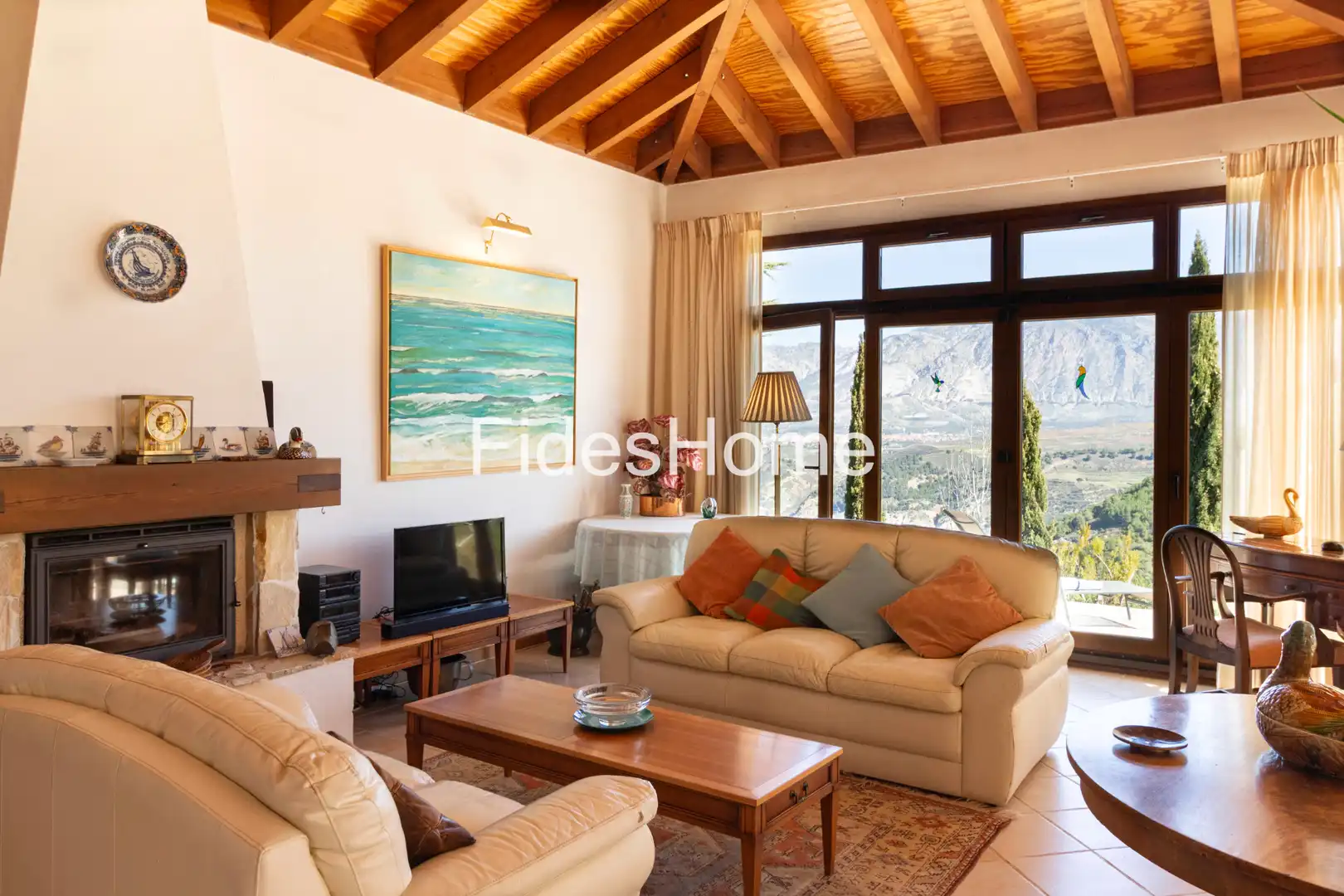 Sala d'estar de Finca rústica en venda en Villamena amb Aire condicionat, Calefacció i Jardí privat