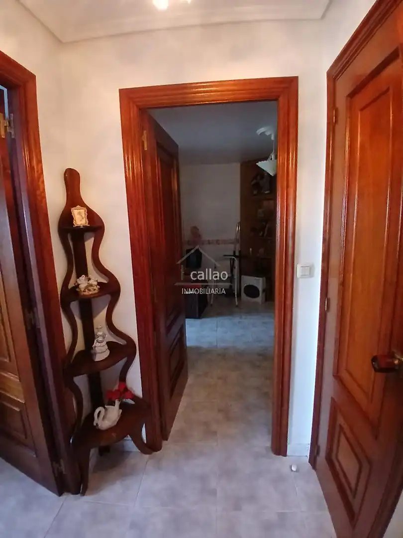 Casa adosada en venda en Ferrol amb Calefacció, Jardí privat i Traster