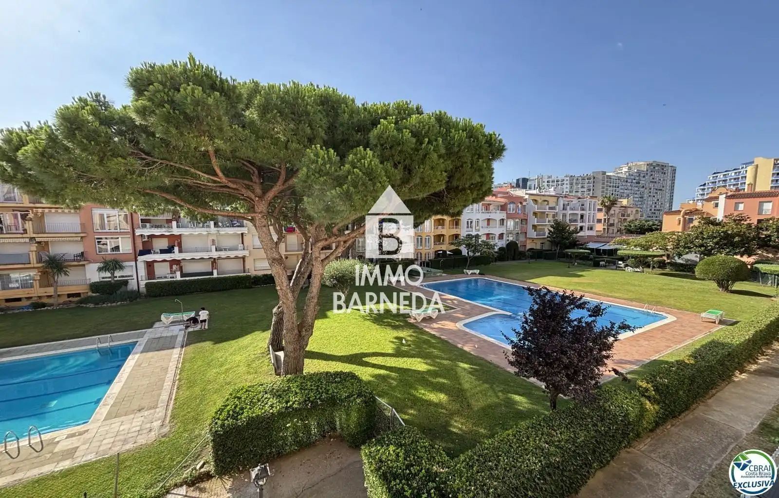 Garden of Flat for sale in Empuriabrava  with Air Conditioner, Heating and Swimming Pool