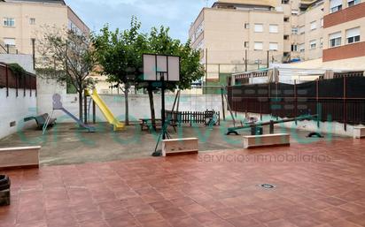 Außenansicht von Wohnung zum verkauf in Castellón de la Plana / Castelló de la Plana mit Klimaanlage
