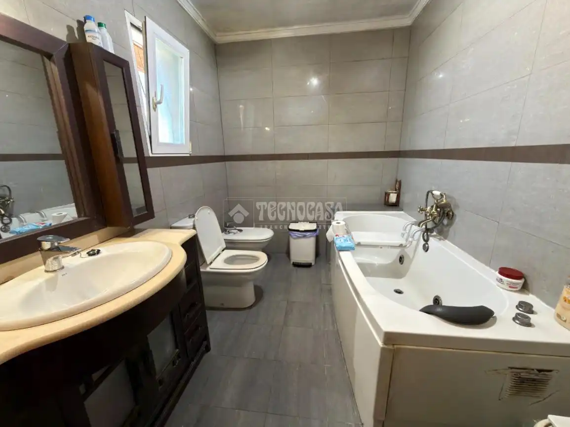 Baño de Finca rústica en venta en Paterna con Terraza y Alarma