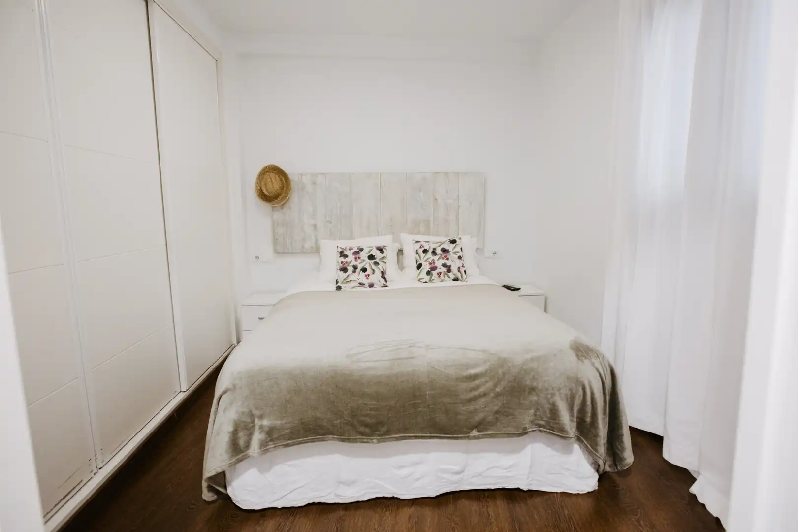 Bedroom of Apartments for rent in Calpe / Calp  with Air Conditioner, Heating and Parquet flooring