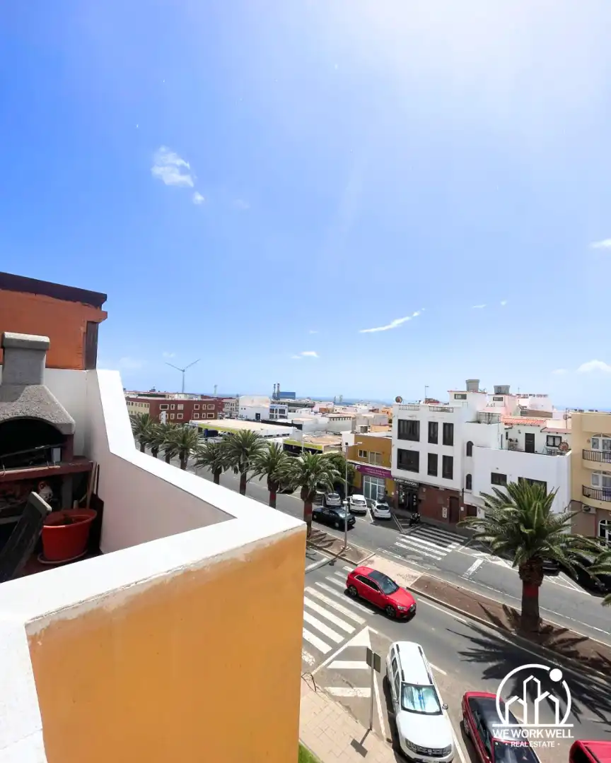 Vista exterior de Casa adosada en venda en Puerto del Rosario amb Jardí privat, Parquet i Terrassa