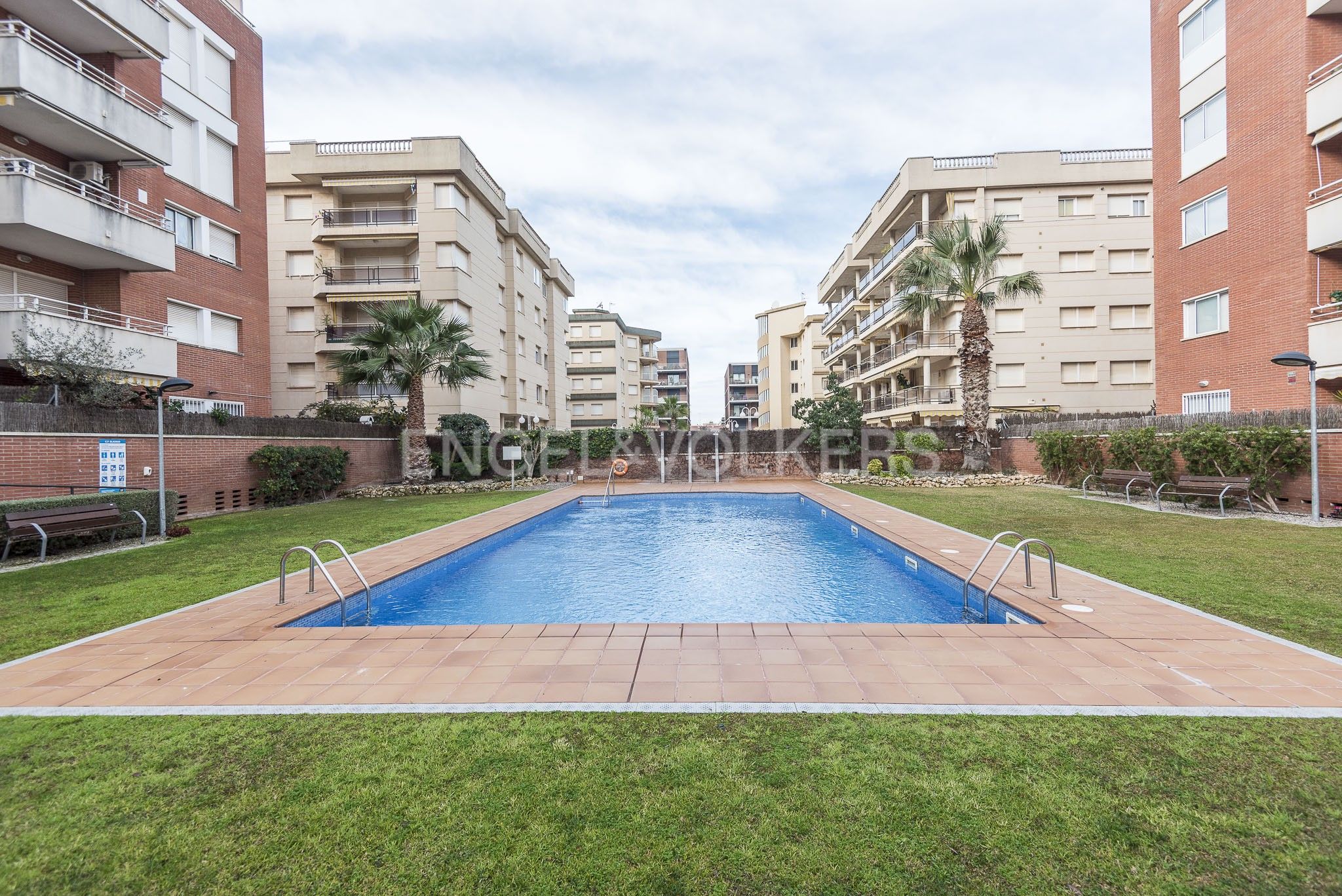Swimming pool of Apartment to rent in Calafell  with Air Conditioner, Heating and Private garden
