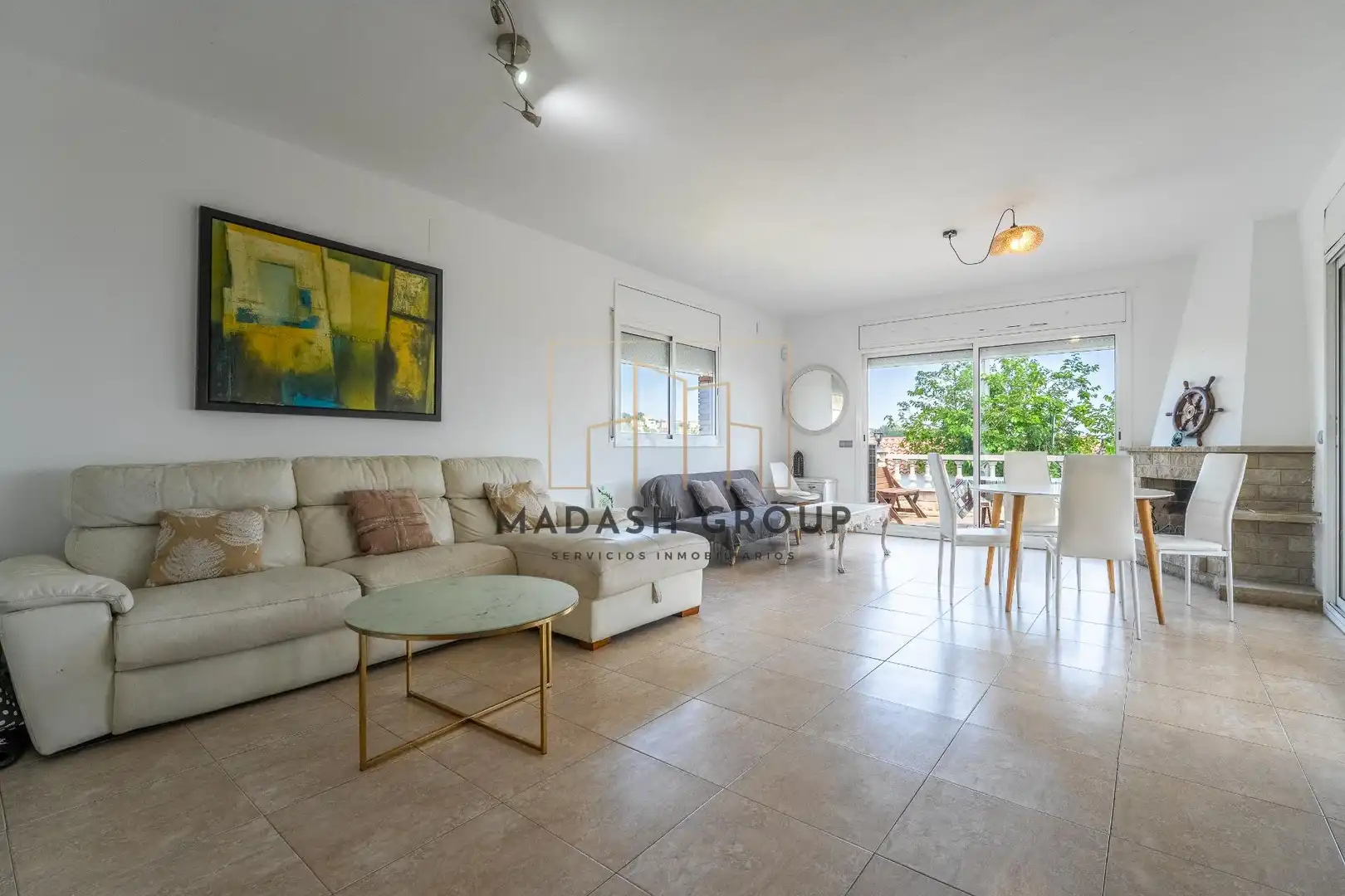 Vista exterior de Casa o xalet en venda en Calafell amb Aire condicionat, Calefacció i Jardí privat