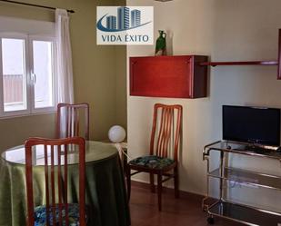 Bedroom of Flat to rent in  Jaén Capital