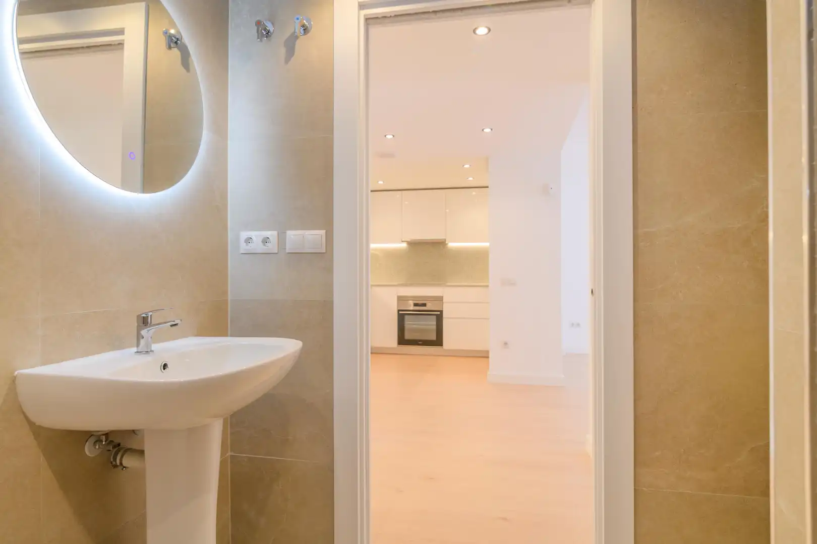 Flat with lift for sale in Carrer Victòria 95, imagen 12