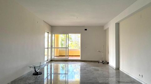 Foto 4 de Apartamento de alquiler en Bahía de Marbella, Marbella