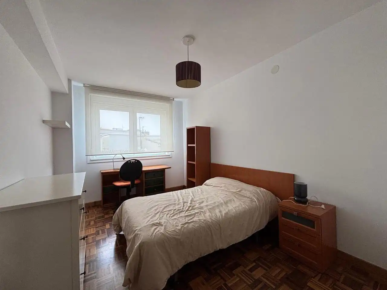 Schlafzimmer von Wohnung zur Miete in A Coruña Capital  mit Heizung