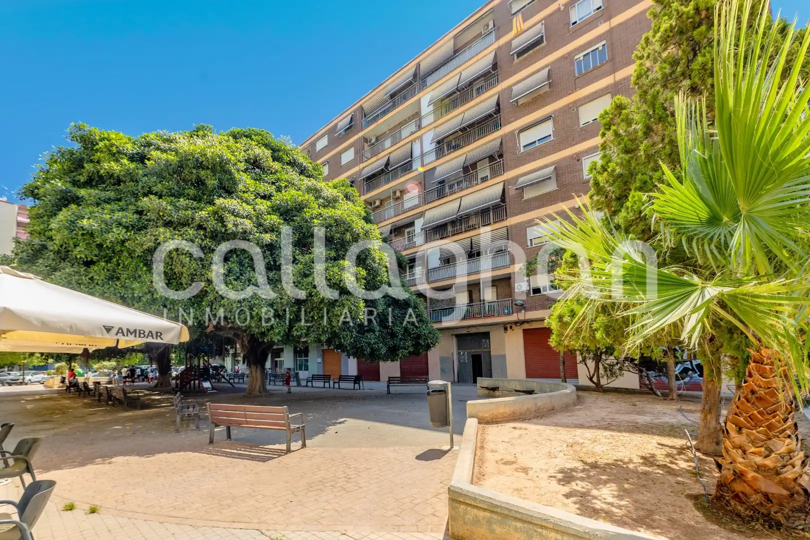 Vista exterior de Local en venda en Valencia