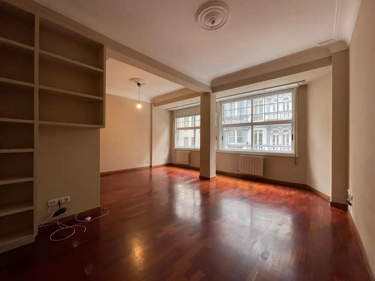 Sala de estar de Piso en venta en A Coruña Capital  con Calefacción, Parquet y Trastero