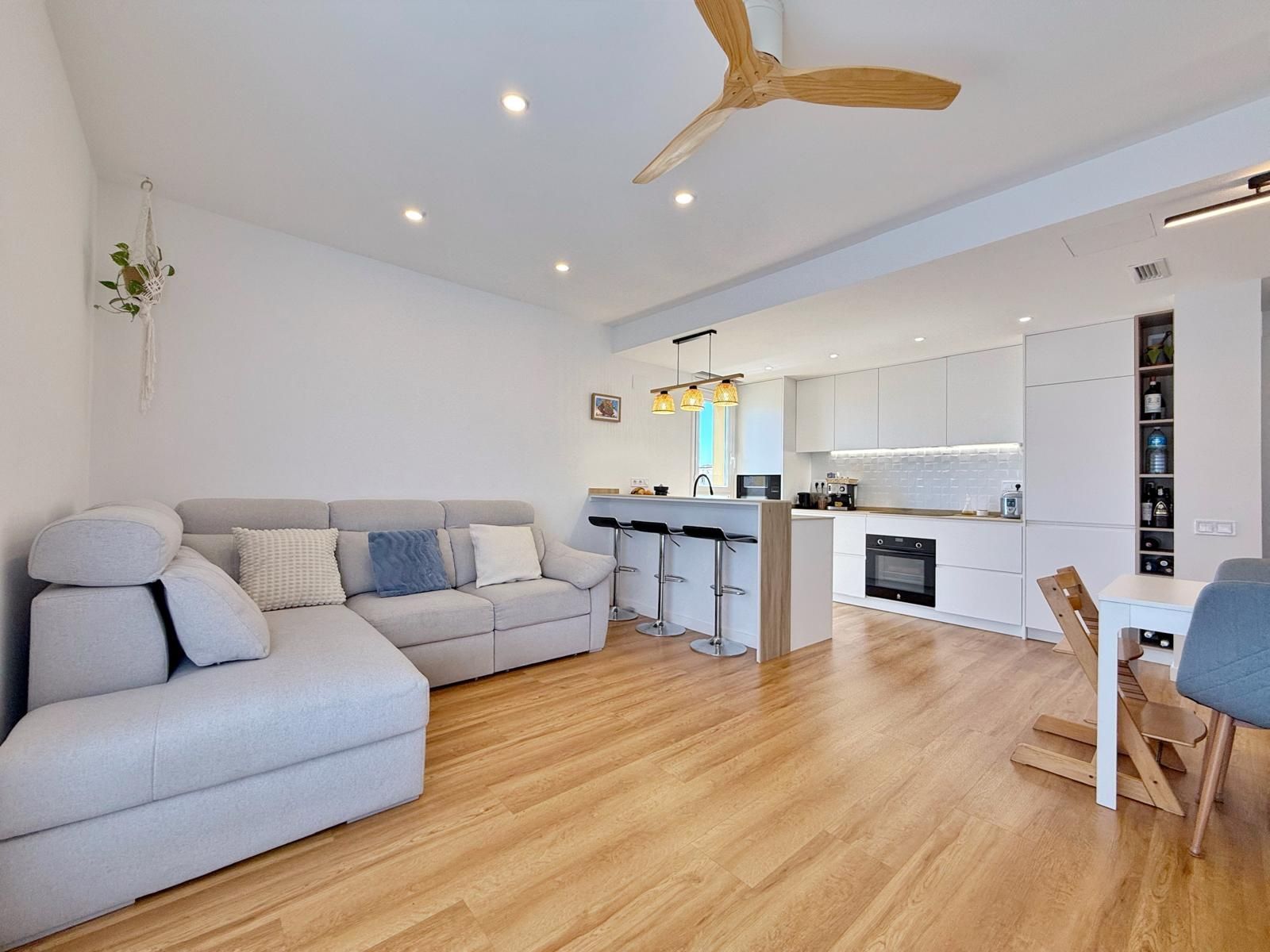 Living room of Flat to rent in Cubelles  with Air Conditioner, Heating and Terrace