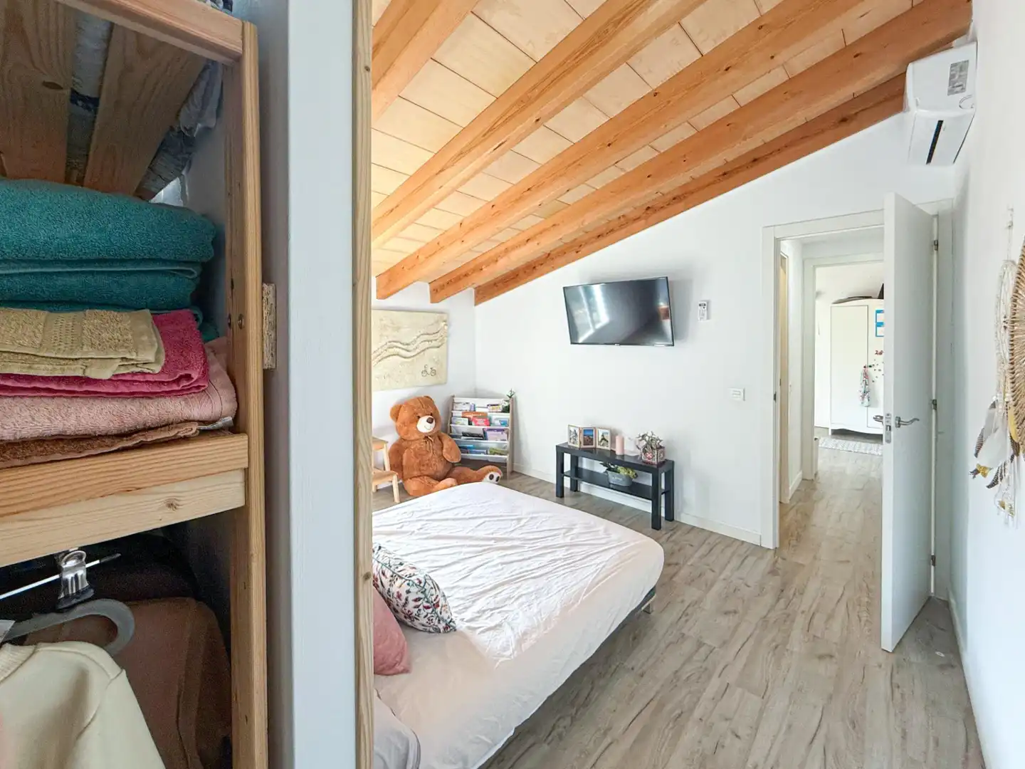 Habitación de Finca rústica en venta en Sencelles con Aire acondicionado, Jardín privado y Terraza