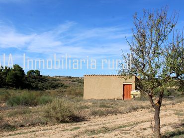 Casa rústica en venda a Maella