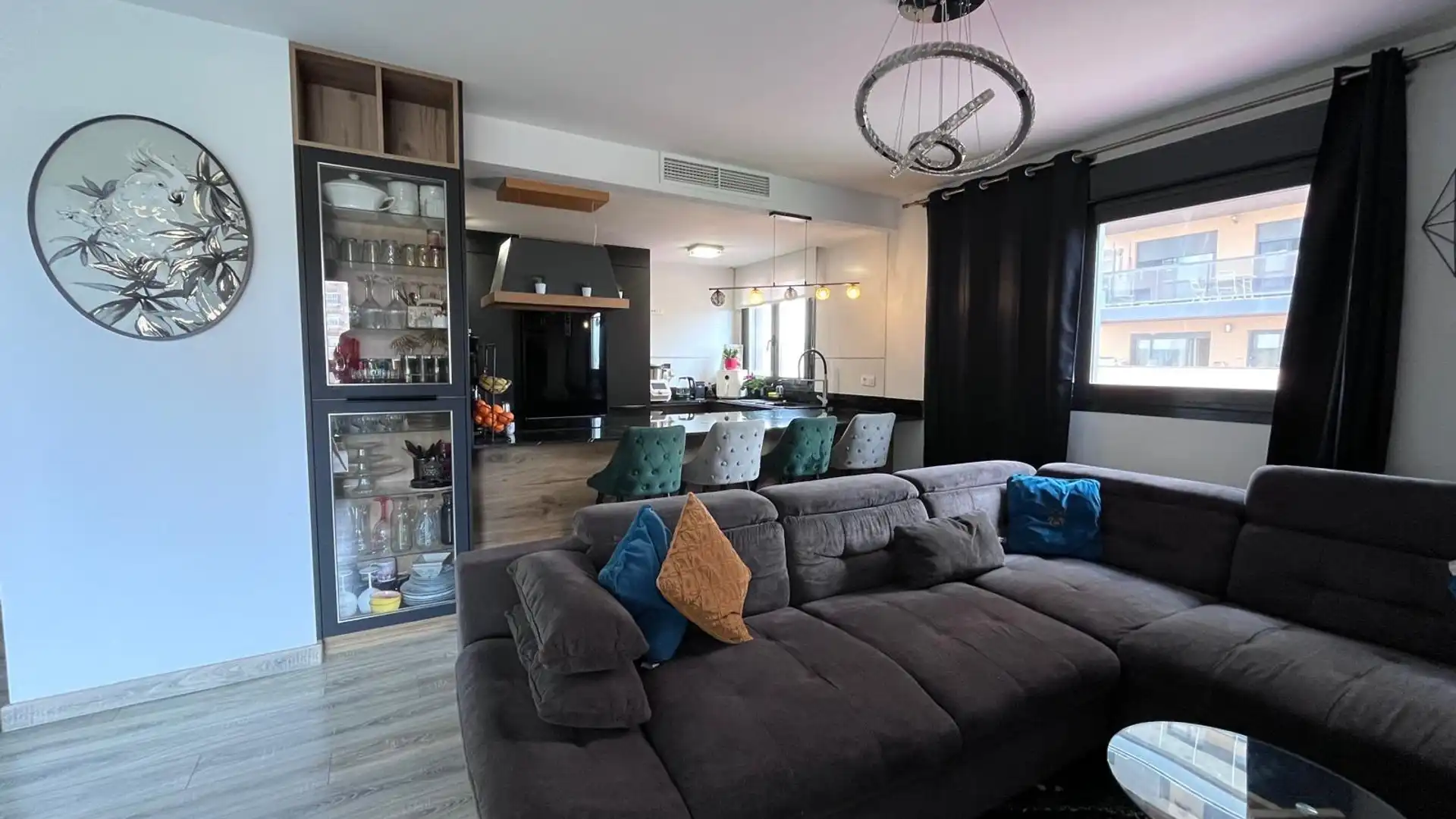 Living room of Flat for sale in El Campello  with Air Conditioner, Heating and Storage room